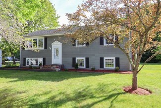 10 Longmeadow Ln, Sharon, MA 02067