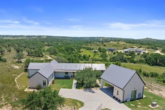 577 Cattle Creek Rd, Johnson City, TX 78636