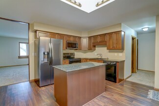 2326 Apache Dr, Fitchburg, WI 53711