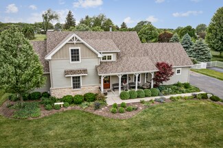 30875 Royal Oak Rd, Genoa, IL 60135
