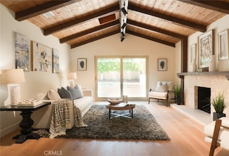 17063 Knapp St, Northridge, CA 91325