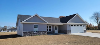 1306 S Walters St, Robinson, IL 62454