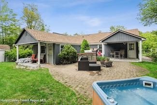 18 Railroad Ave, Tannersville, NY 12485