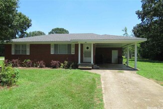 104 N Lemon St, Beebe, AR 72012