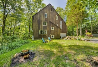80 Deer Ln, Guilford, CT 06437