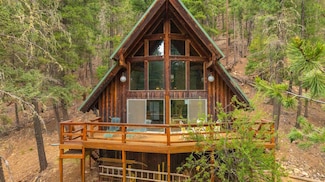 621 Upper Rio Penasco Rd, Cloudcroft, NM 88317