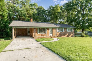 1205 Robinhood Ln, Kannapolis, NC 28081