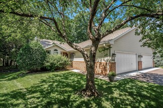 5450 Gideons Ln, Excelsior, MN 55331
