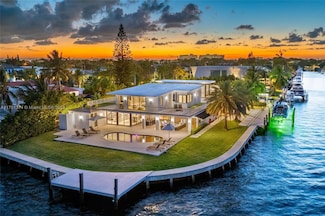 1995 NE 118th Rd, North Miami, FL 33181
