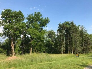 235 7th St, Coopersburg, PA 18036