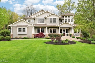17355 Lookout Dr, Chagrin Falls, OH 44023