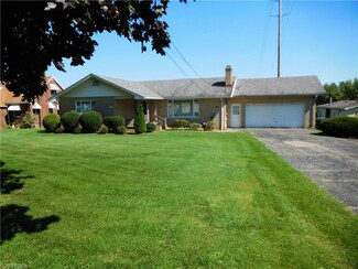 1103 Broadway St, Masury, OH 44438