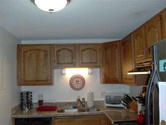 22 9th St Unit 504, Medford, MA 02155