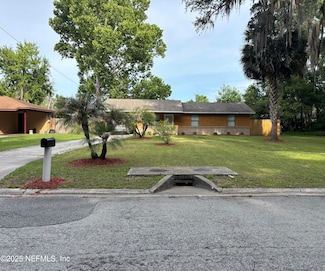 429 Melrose Ave, Green Cove Springs, FL 32043