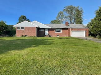 44 Foster St, Danvers, MA 01923