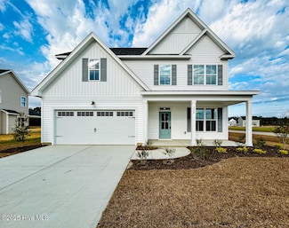 808 Tupelo Tree Dr, Hubert, NC 28539