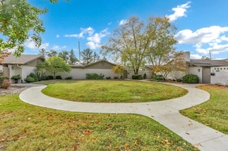 7219 E Huntington St, Wichita, KS 67206