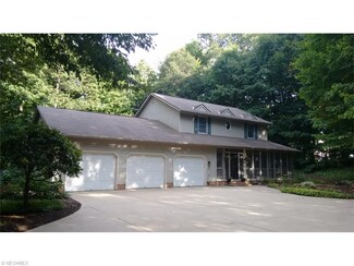 2114 Deerford Ave SW, Massillon, OH 44647