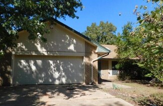 8985 Howard Ave, Lexington, OK 73051