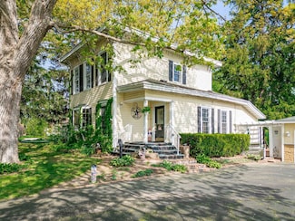 141 E River St, Rockton, IL 61072
