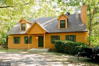 103 Woodlands Ln, Cross Junction, VA 22625