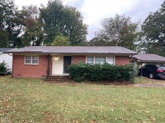 907 Chestnut St, Jonesboro, AR 72401