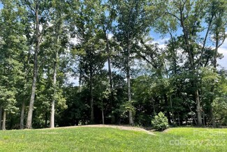 216 Bubbling Well Rd, Matthews, NC 28105