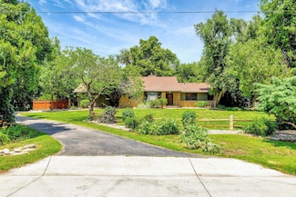 10520 Cora St, Wichita, KS 67205