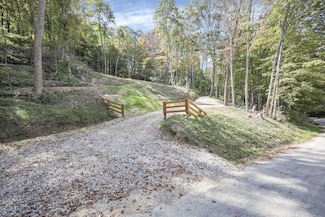 12981 Spice Lick Rd, York Township, OH 45764