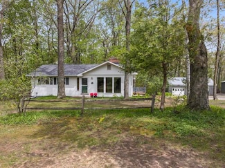 4768 Division Rd, Harbor Springs, MI 49740