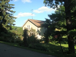 N8895 Yankee Hollow Rd, Blanchardville, WI 53516