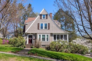 24 Roseland Rd, Worcester, MA 01609