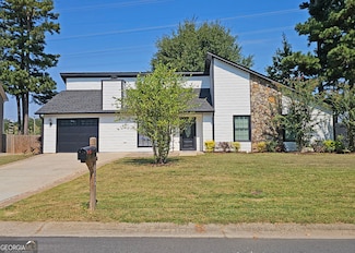 2024 Marshes Glenn Dr, Norcross, GA 30071