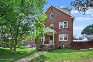 64 Weaver St, Greenwich, CT 06831