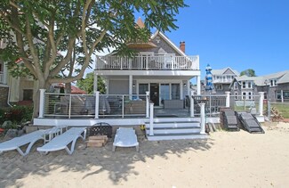 18 Eagle Way, Wareham, MA 02532