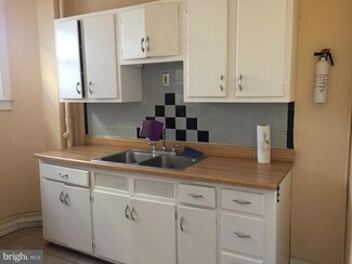 5703 N 16th St Unit 2, Philadelphia, PA 19141