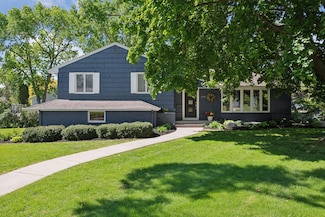 4405 Dunham Dr, Edina, MN 55435