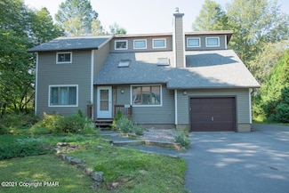 13 Heath Ln, Mount Pocono, PA 18344
