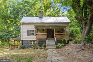 5459 Free State Rd, Marshall, VA 20115