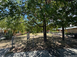1934 W Poplar St, San Antonio, TX 78207