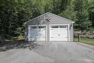 282 S Stark Hwy, Weare, NH 03281