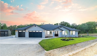 14765 Molluc Dr, Red Bluff, CA 96080