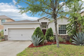 304 Shell Manor Dr, Ruskin, FL 33570