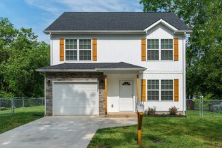 600 9th St, Clarksville, TN 37040