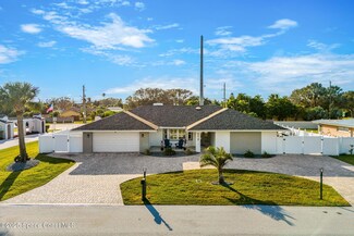 572 Spindle Palm Dr, Indialantic, FL 32903
