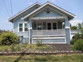 11 Hopkins Ave, Amelia, OH 45102