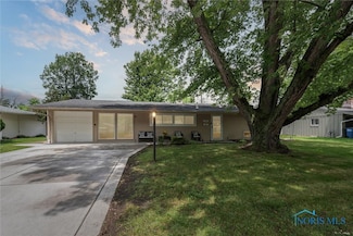 3530 Devon Hill Rd, Toledo, OH 43606