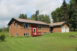 1052 Goodall Rd, Derby Line, VT 05830