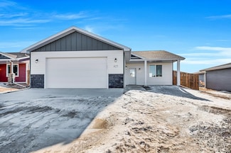 425 Nighthawk Dr, Box Elder, SD 57719