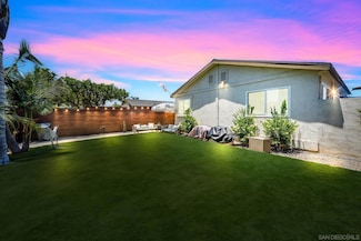 514 W 10th Ave, Escondido, CA 92025